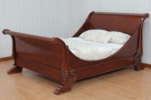 French Brodsworth Sleigh Bed Gloss Finish B044