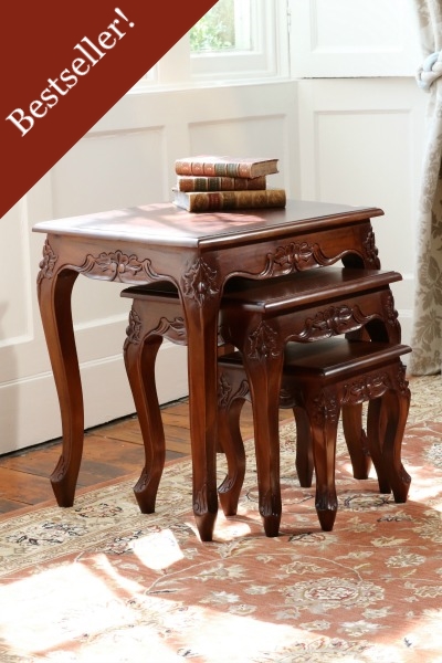 Queen Anne Mahogany Nest of Tables T038