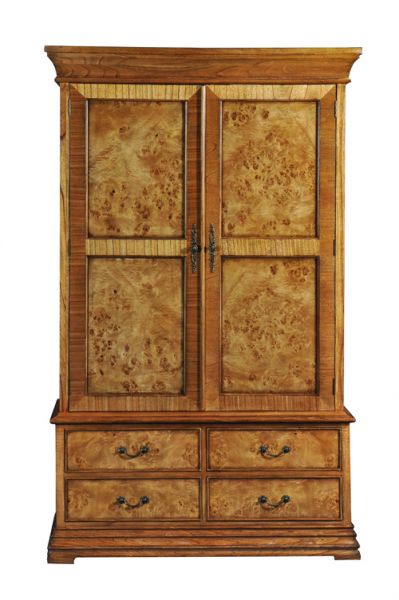 Hampton 4 Drawer Walnut Wardrobe HW009