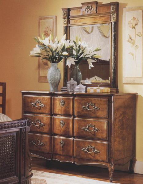 French Walnut chest of drawers