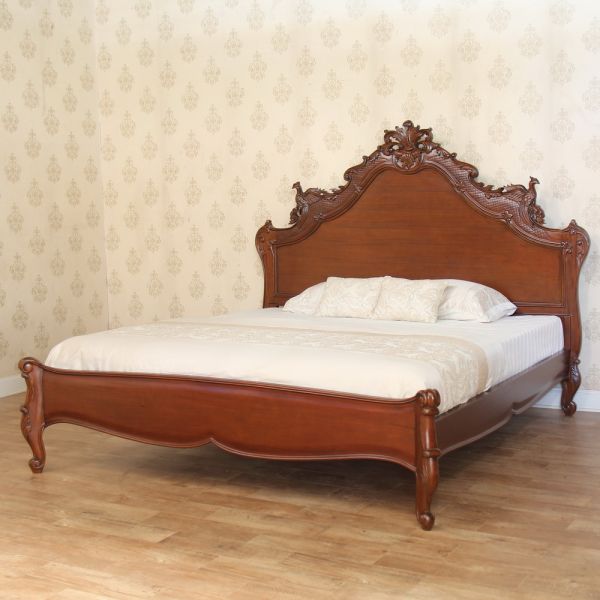 French Versailles Carved Bird Bed (High Gloss)