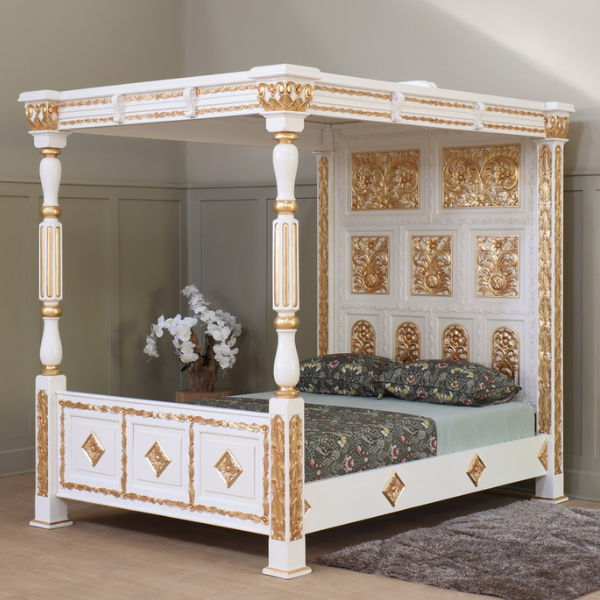 Carved Four Poster Bed B045W&G
