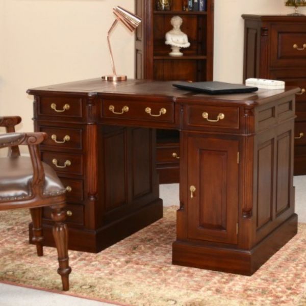 Small Mahogany Pedestal Desk DSK002G