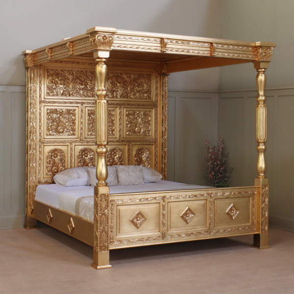 Carved Four Poster Bed B045G