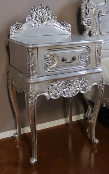 French Rococo Bedside with Pediment BS024S