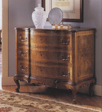 Italian Walnut Chest of drawers