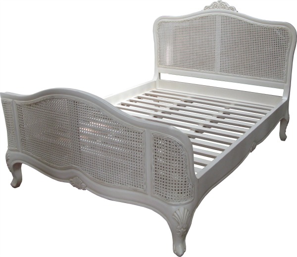 Elegance Rattan bed in antique white in the 10& off sale