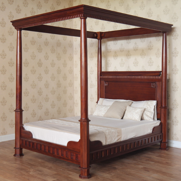 Tudor Four Poster Bed B022